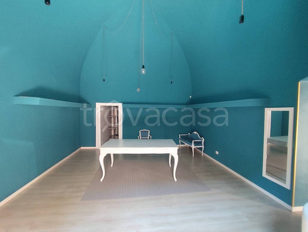 negozio in affitto ad Acquaviva delle Fonti