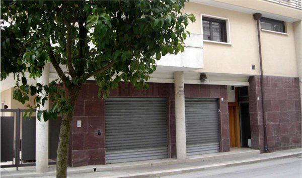 locale commerciale in affitto ad Acquaviva delle Fonti