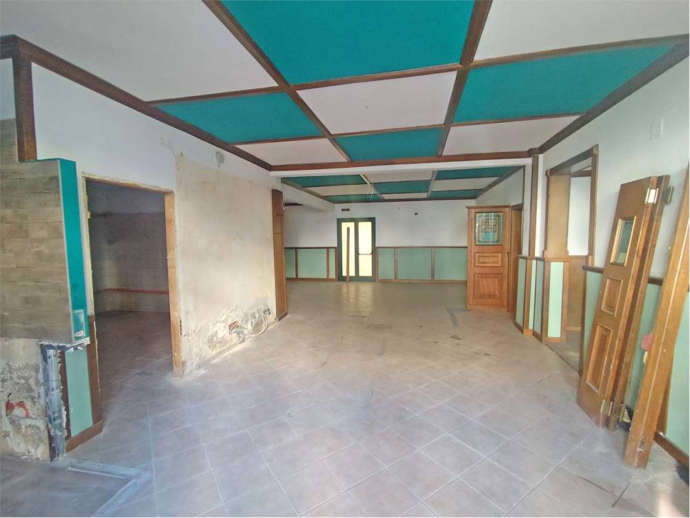 negozio in affitto ad Acquaviva delle Fonti