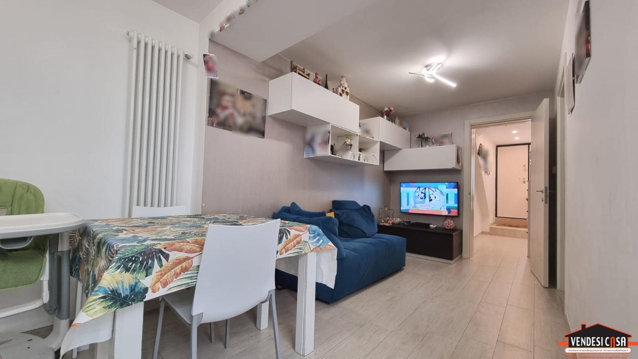 appartamento in affitto ad Adelfia in zona Canneto