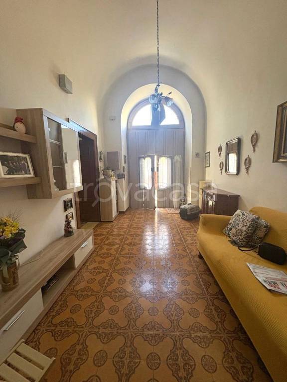 appartamento in affitto ad Adelfia