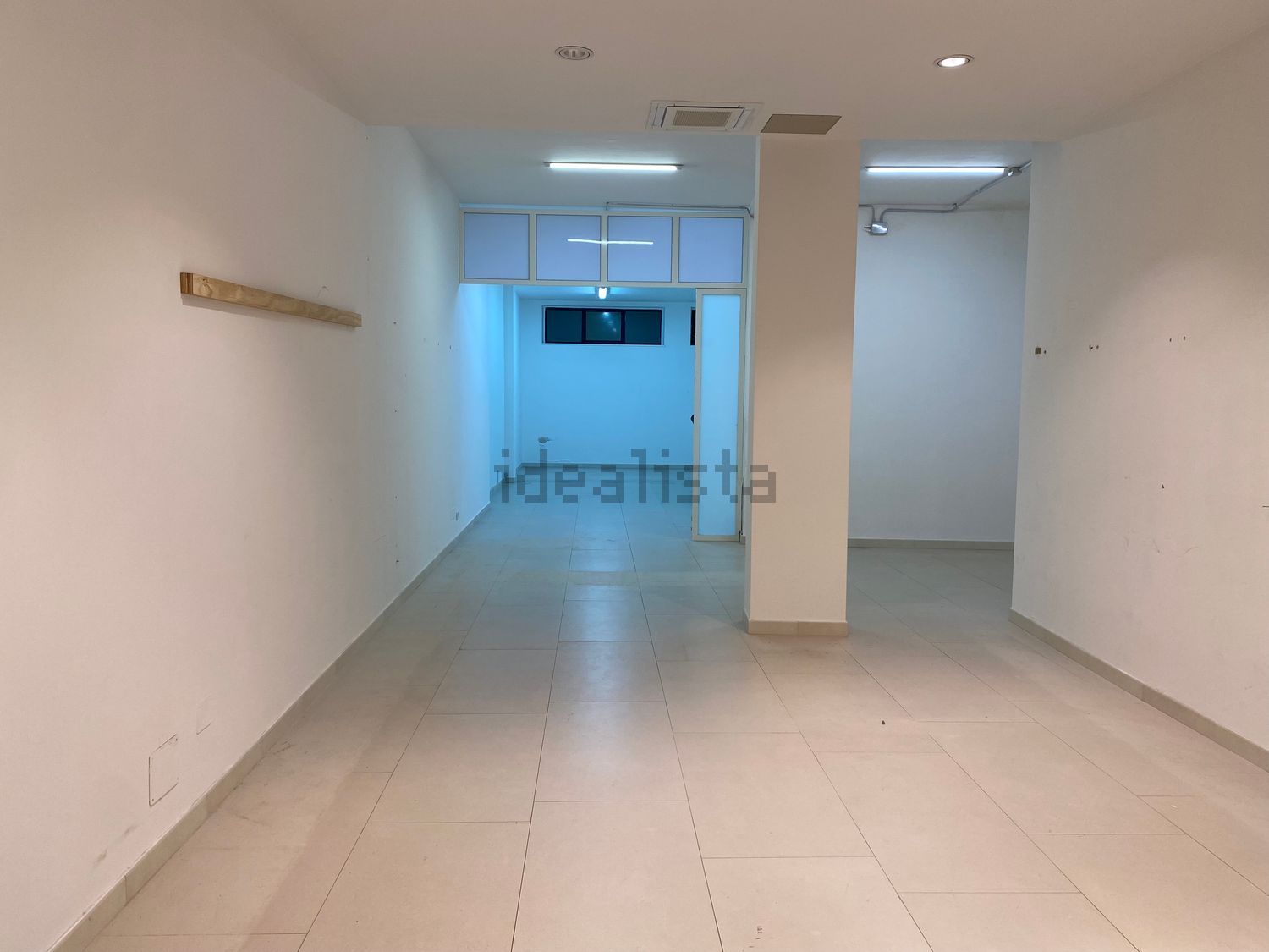 locale commerciale in affitto ad Adelfia in zona Canneto