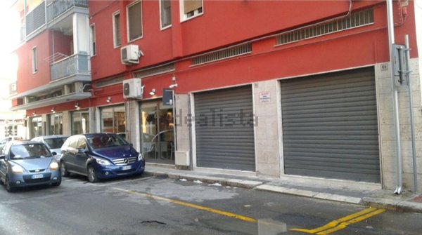 negozio in affitto ad Adelfia