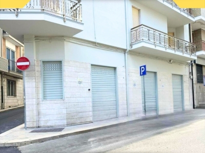 negozio in affitto ad Altamura