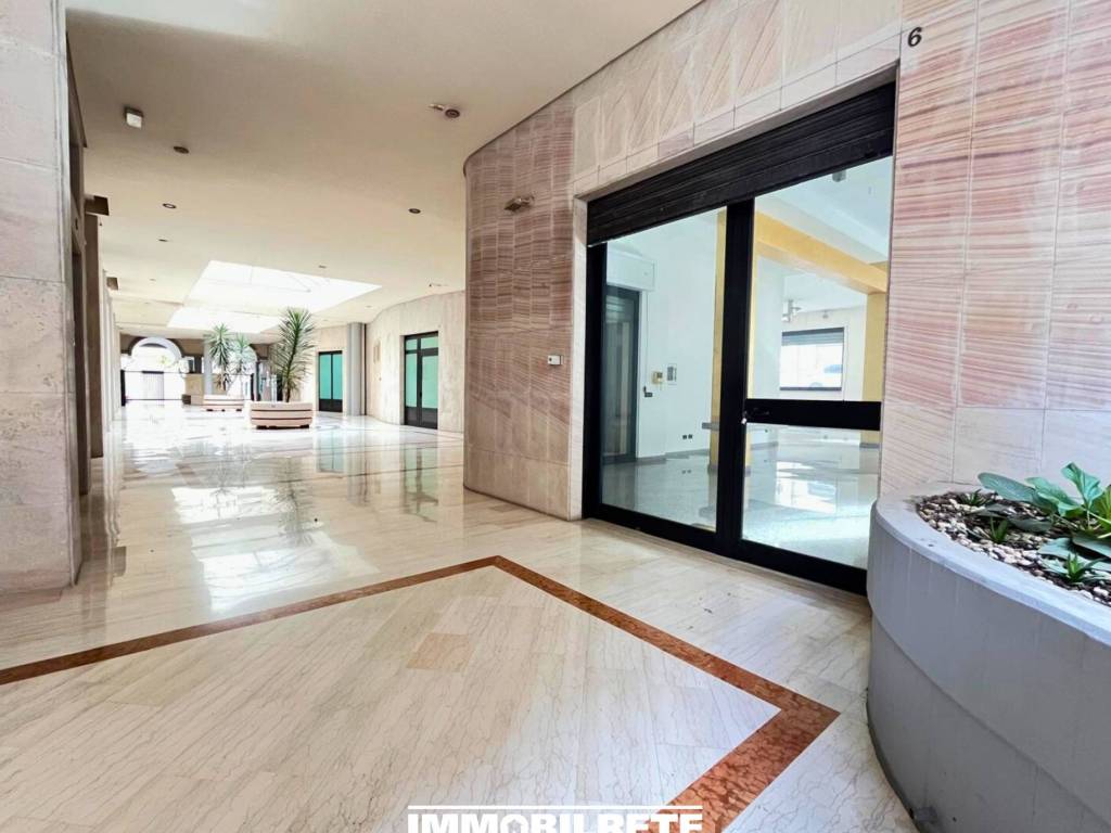 negozio in affitto ad Altamura in zona Centro Storico