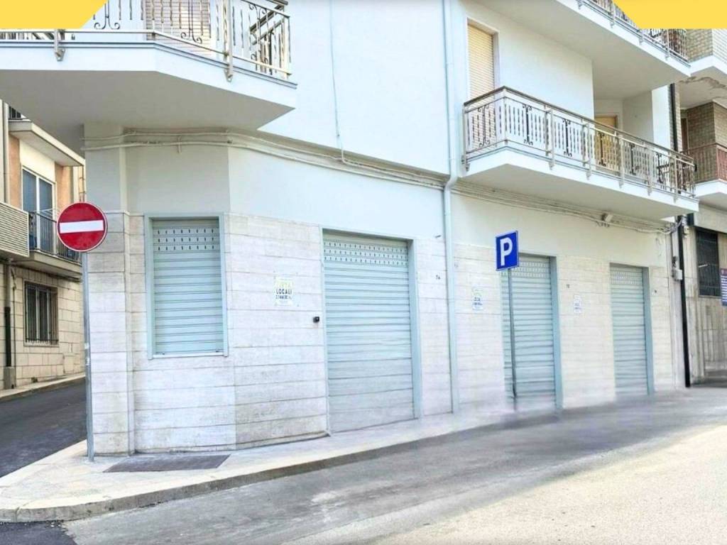 negozio in affitto ad Altamura