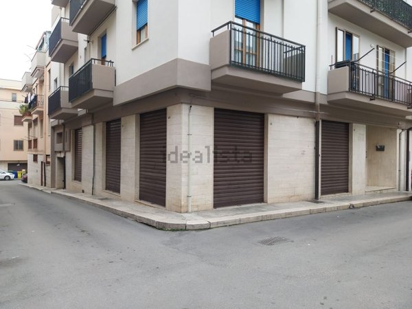 locale commerciale in affitto ad Altamura