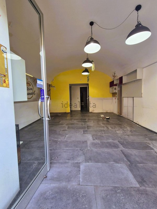 locale commerciale in affitto ad Altamura