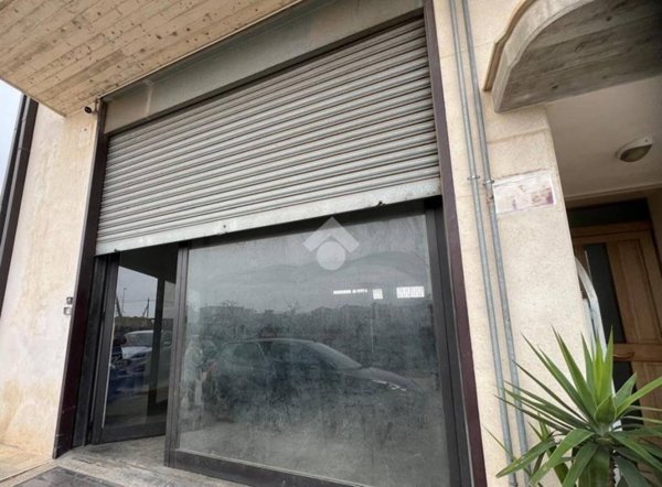locale commerciale in affitto ad Altamura