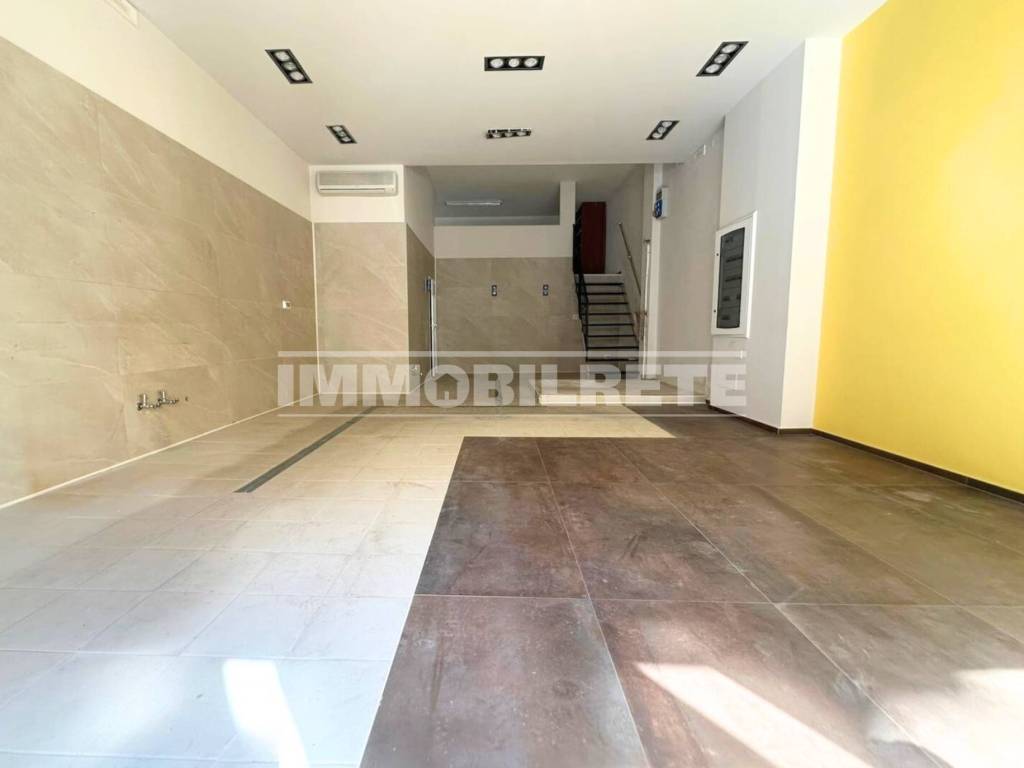 negozio in affitto ad Altamura