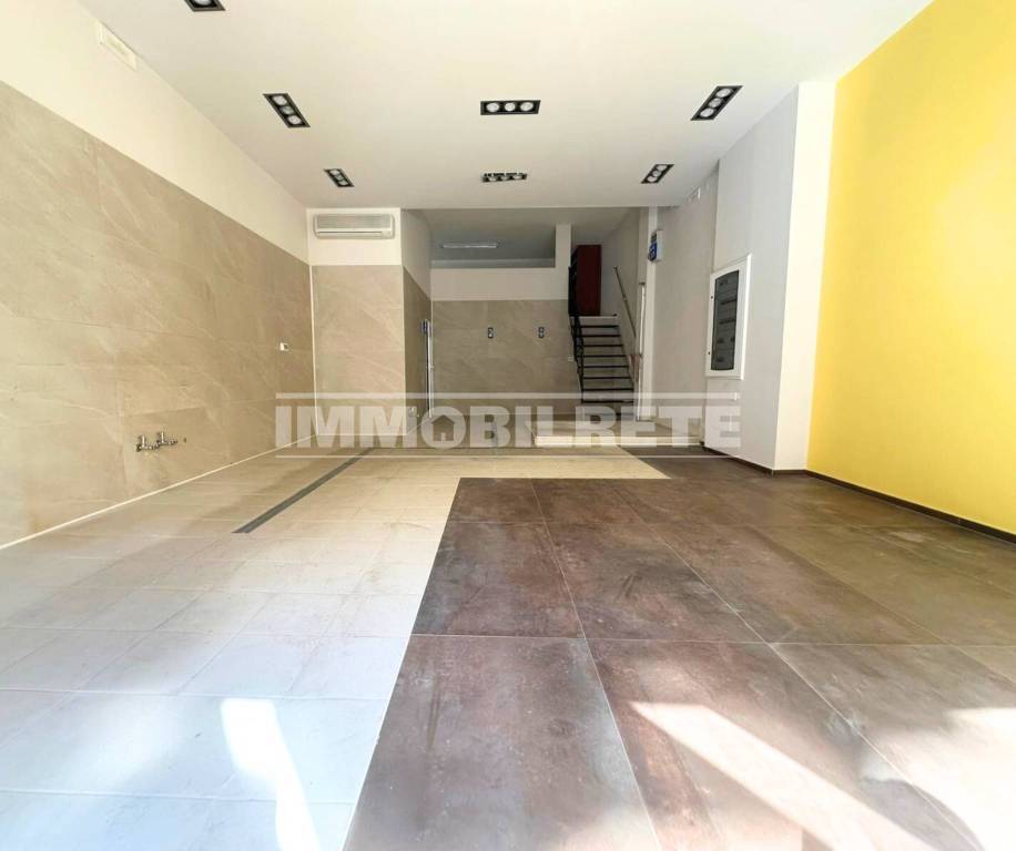 negozio in affitto ad Altamura