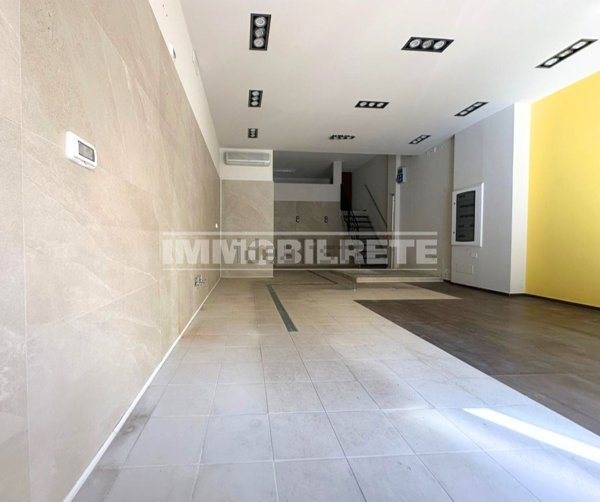 locale commerciale in affitto ad Altamura