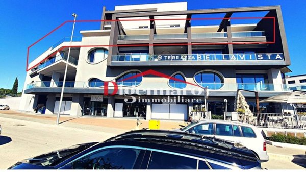 negozio in affitto ad Altamura