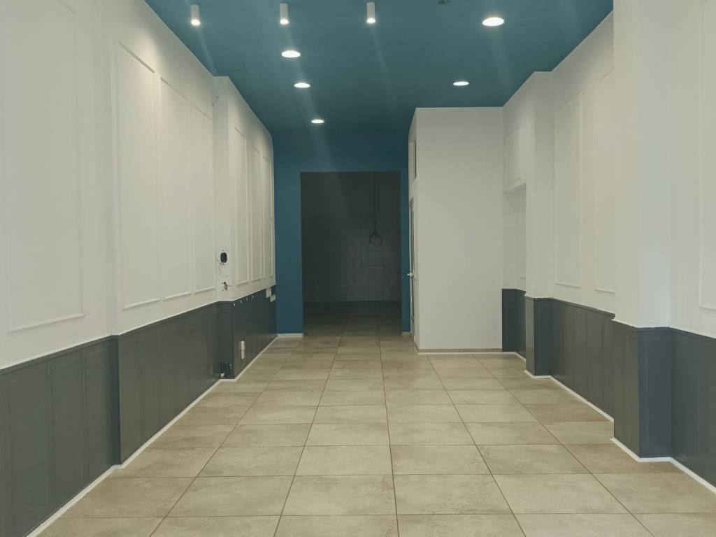 negozio in affitto ad Altamura