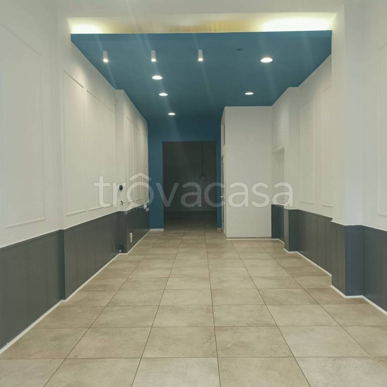 negozio in affitto ad Altamura