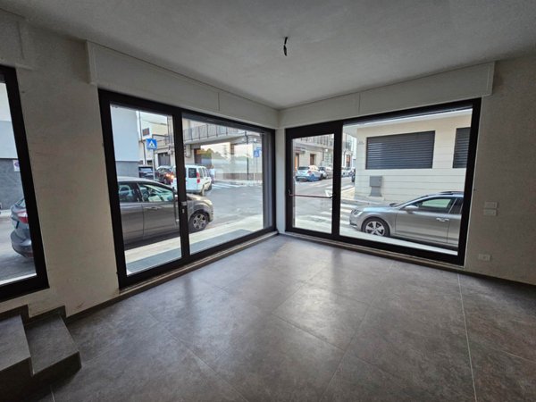locale commerciale in affitto ad Altamura