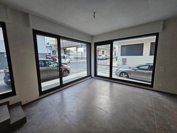 locale commerciale in affitto ad Altamura