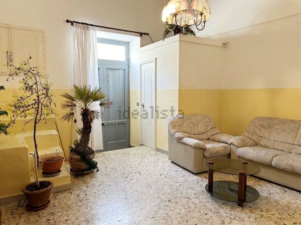 casa indipendente in affitto ad Altamura in zona Centro Storico