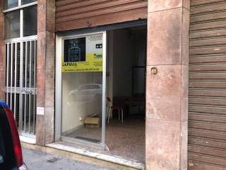 negozio in affitto a Bari in zona Marconi