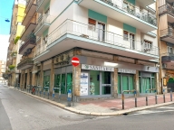 locale commerciale in affitto a Bari in zona Carrassi