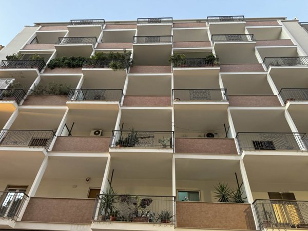 ufficio in affitto a Bari in zona Libertà
