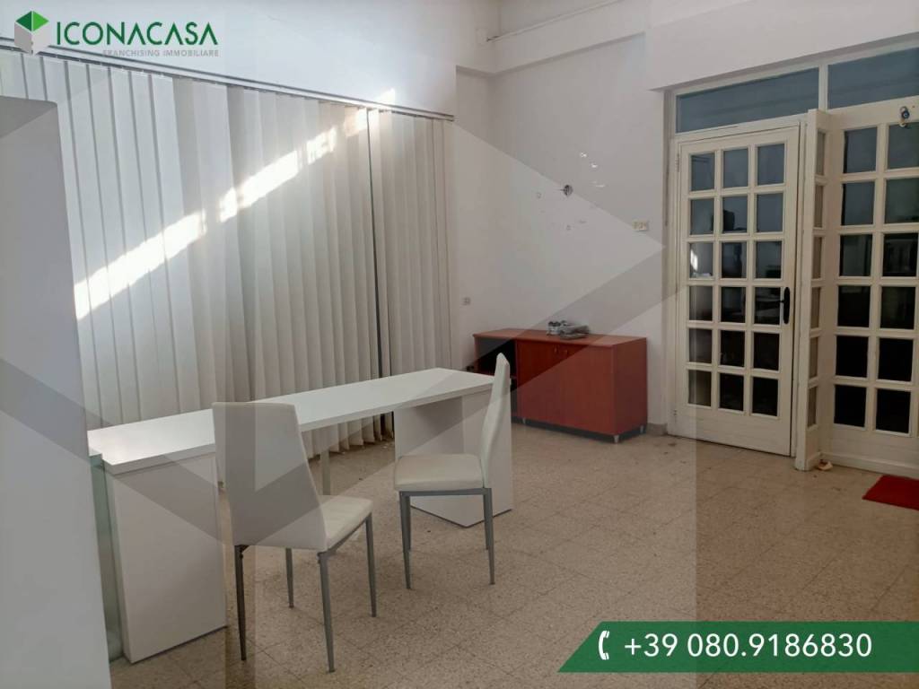 locale commerciale in affitto a Bari in zona Poggiofranco