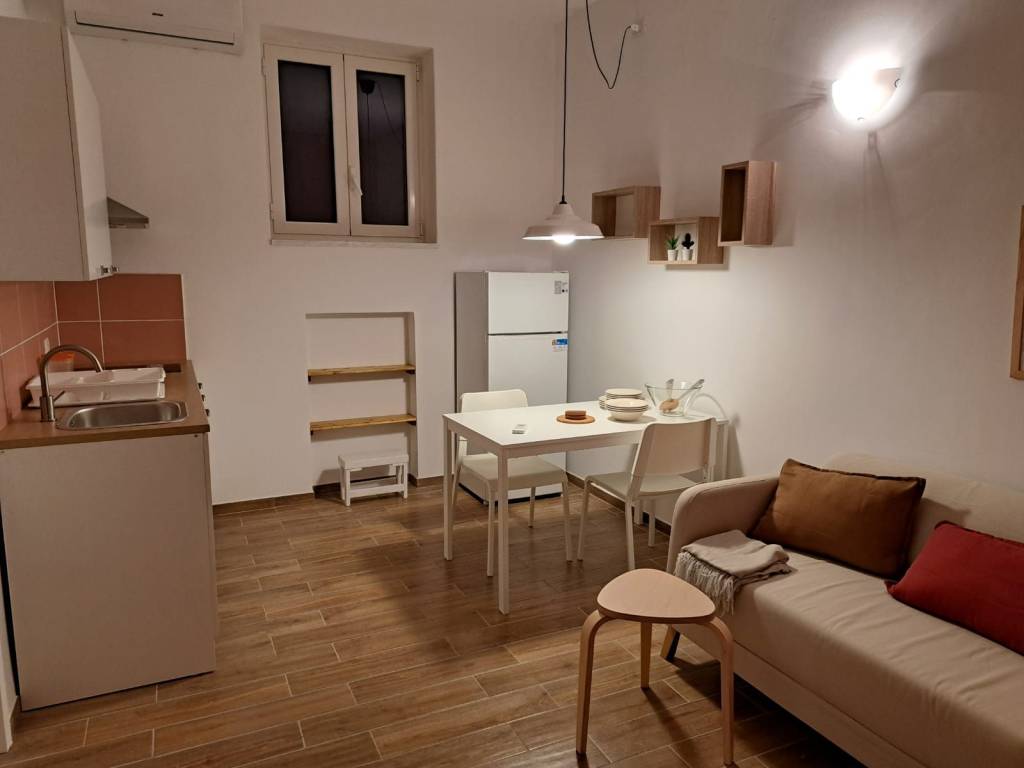 appartamento in affitto a Bari in zona Picone