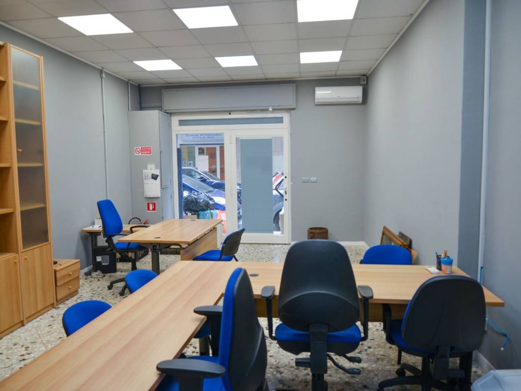 locale commerciale in affitto a Bari in zona San Pasquale