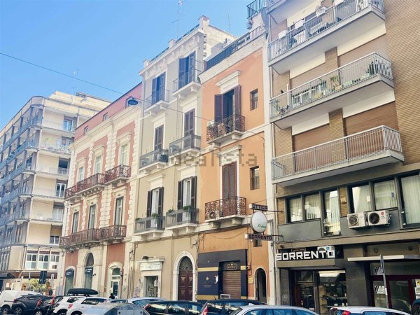 locale commerciale in affitto a Bari in zona Murat