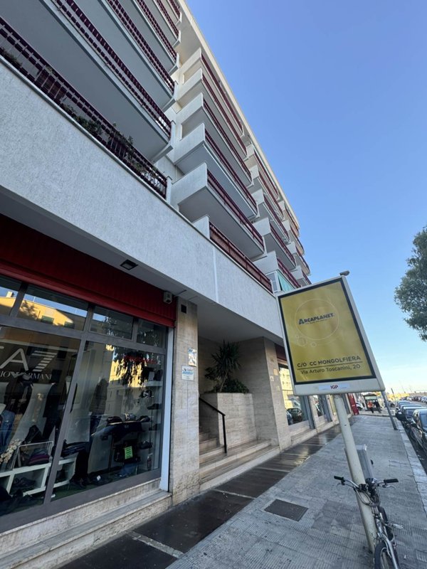 ufficio in affitto a Bari in zona Japigia