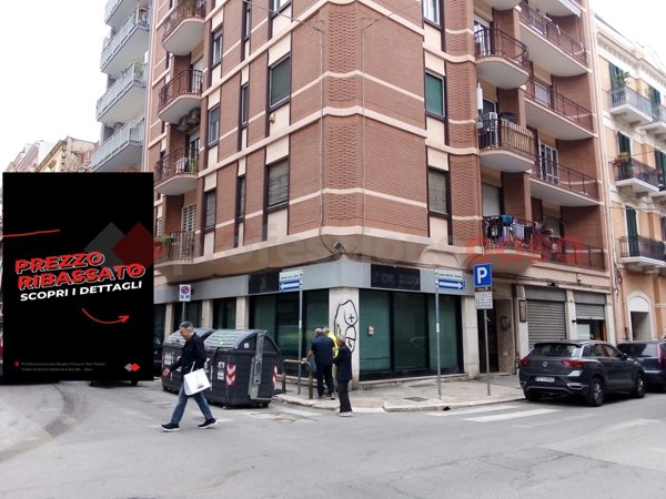 negozio in affitto a Bari in zona Murat