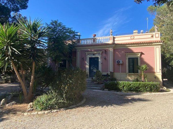 casa indipendente in affitto a Bari in zona Parco Adria