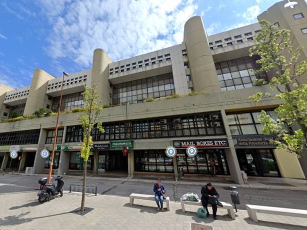 ufficio in affitto a Bari in zona Japigia