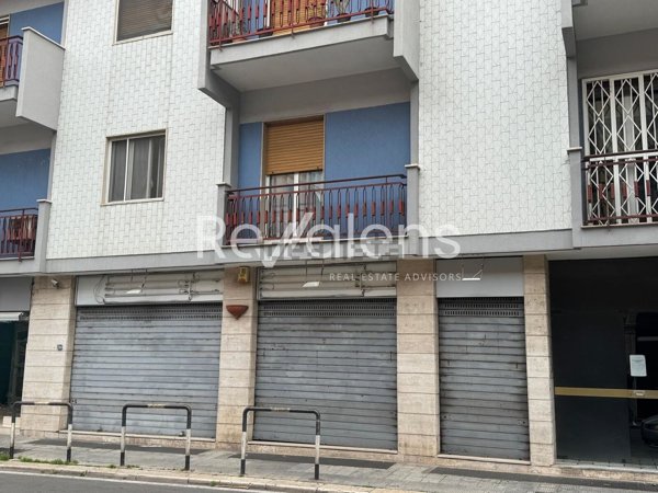 locale commerciale in affitto a Bari in zona Carrassi