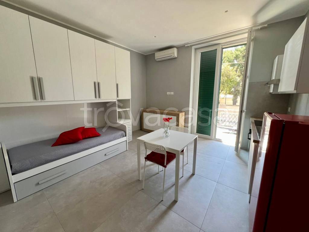 appartamento in affitto a Bari in zona Picone