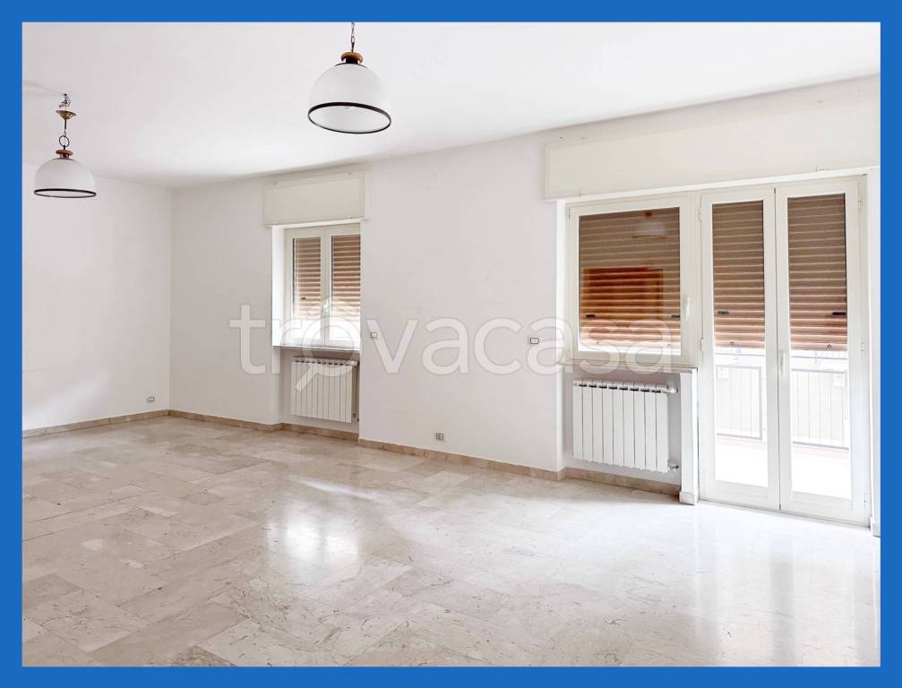 appartamento in affitto a Bari in zona Picone