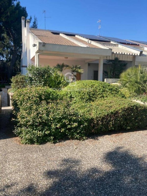 casa indipendente in affitto a Bari in zona Carbonara