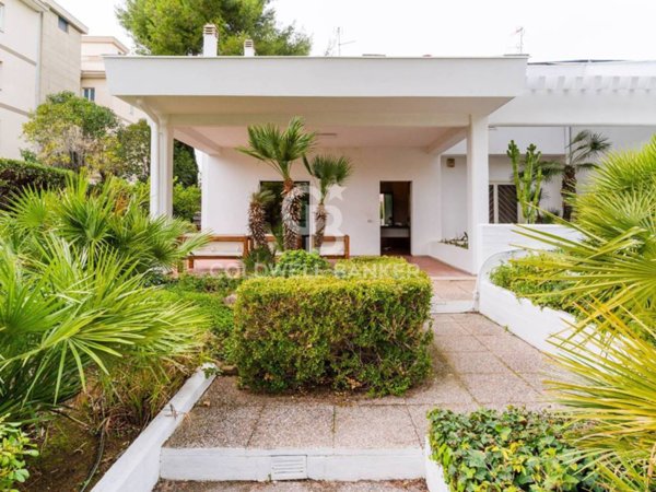 casa indipendente in affitto a Bari in zona Carbonara