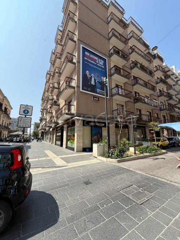ufficio in affitto a Bari in zona Murat