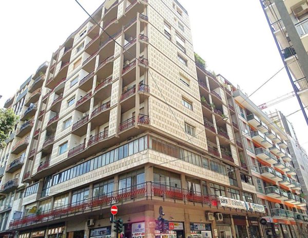 negozio in affitto a Bari in zona Murat