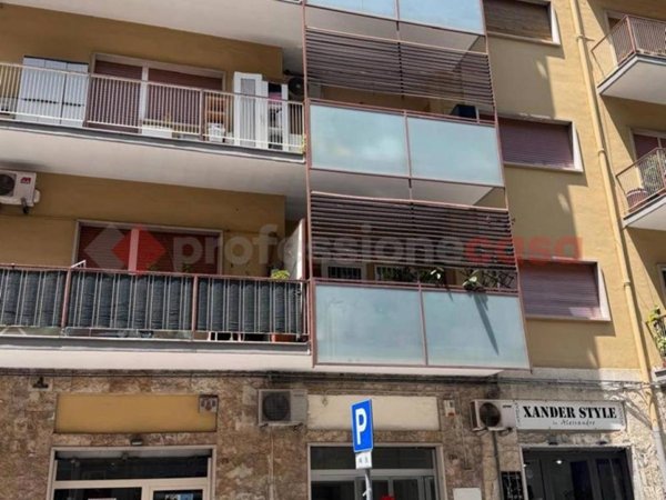 negozio in affitto a Bari in zona Libertà