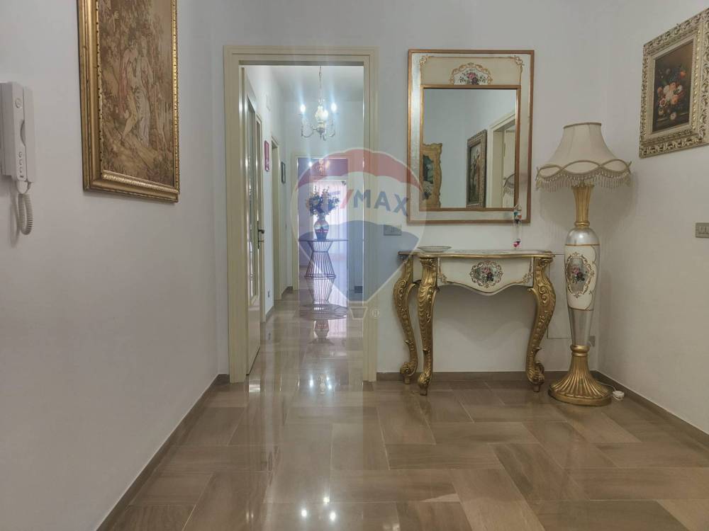 ufficio in affitto a Bari in zona Poggiofranco