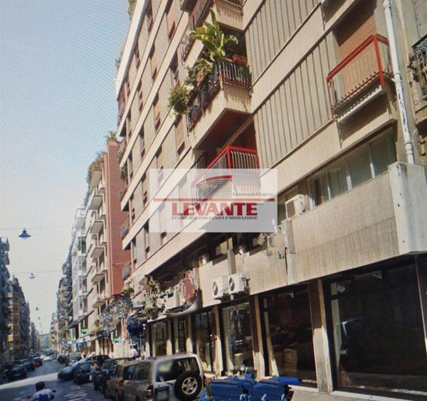 locale commerciale in affitto a Bari in zona Murat