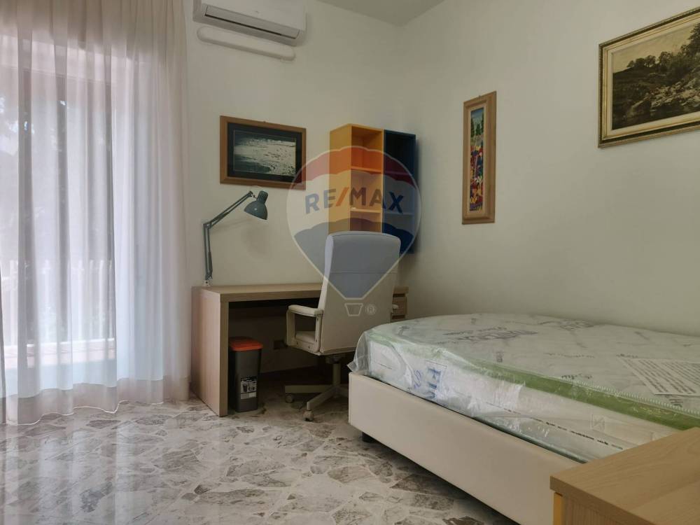 ufficio in affitto a Bari in zona Poggiofranco
