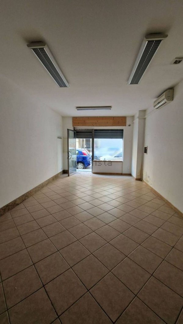 locale commerciale in affitto a Bari in zona San Pasquale