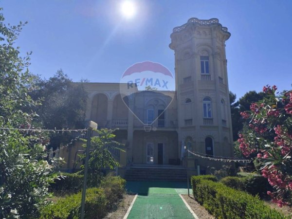 intera palazzina in affitto a Bari in zona Poggiofranco