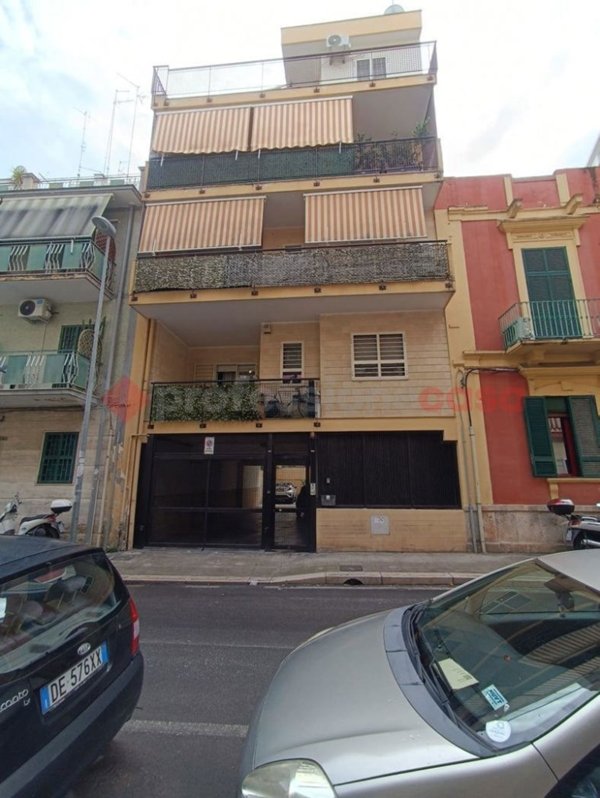 appartamento in affitto a Bari in zona Picone