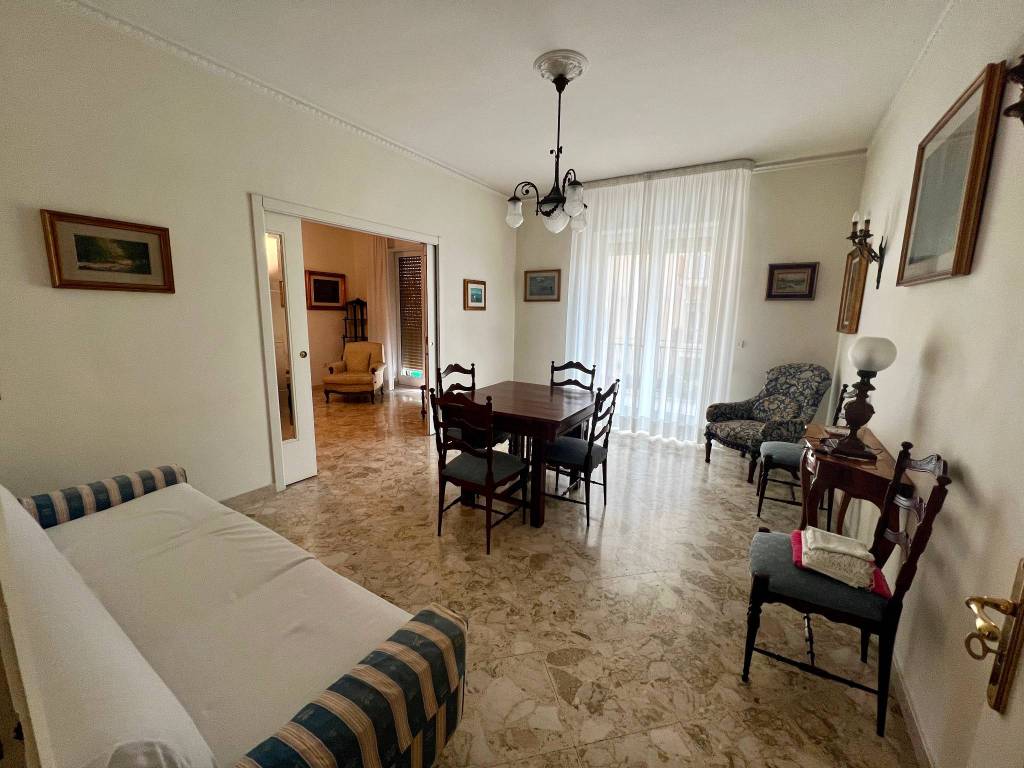 appartamento in affitto a Bari in zona Murat