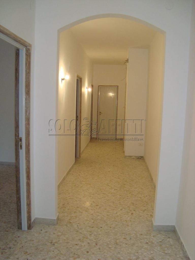 pentavano in affitto a Bari in zona Città Vecchia