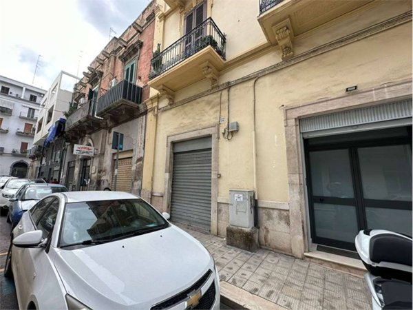 locale commerciale in affitto a Bari in zona Mungivacca